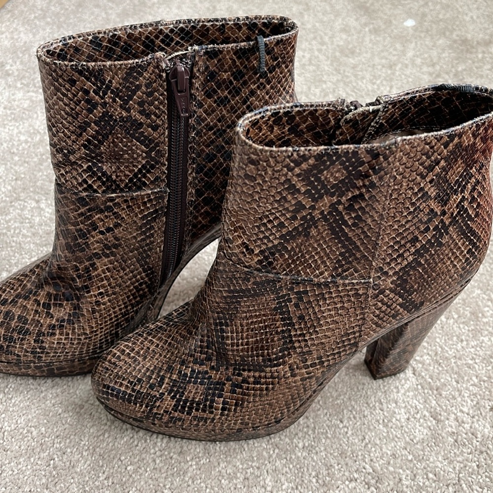 Platform H&M booties- side zipper- brown snakeskin -
